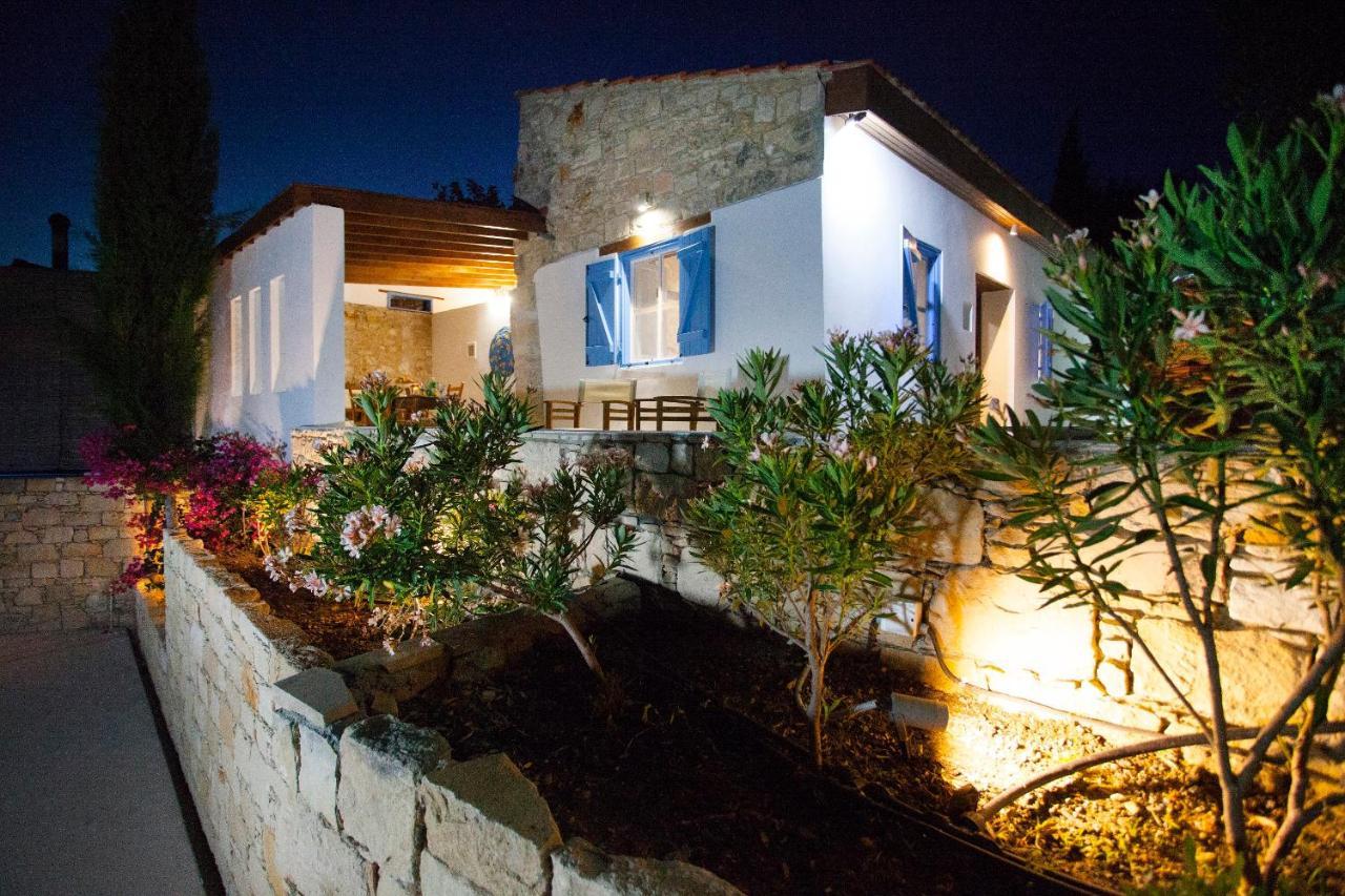 Cecilias Courtyard *