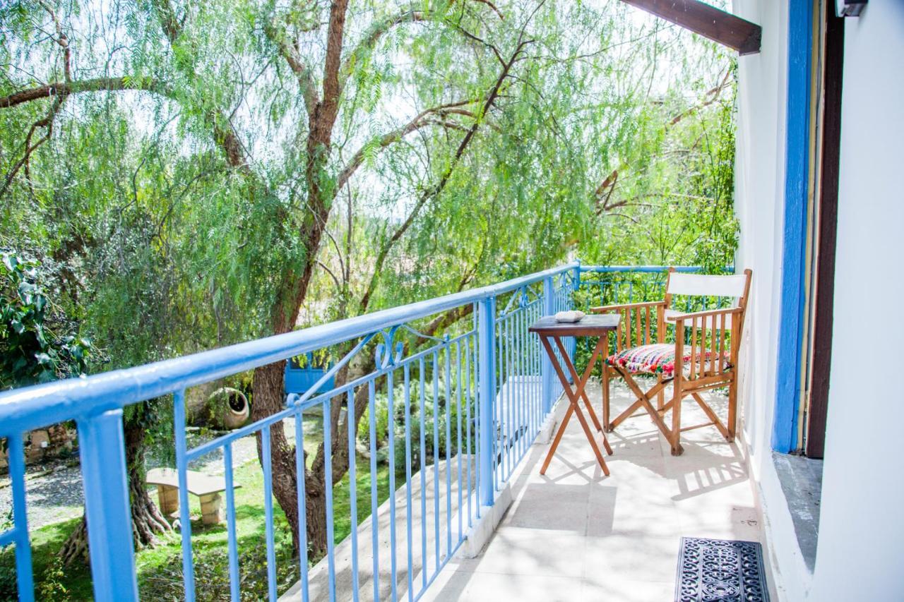 Cecilias Courtyard *
