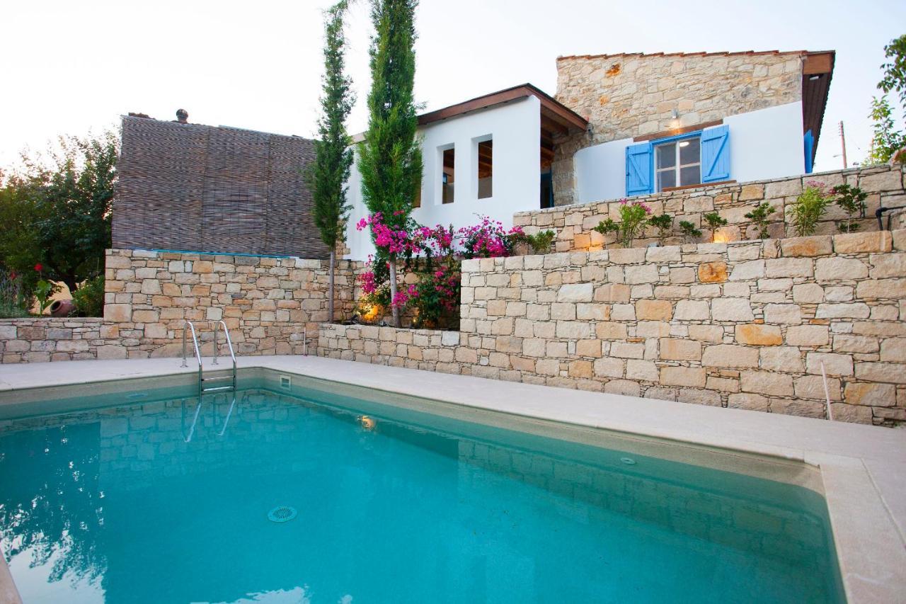 Cecilias Courtyard * Malya