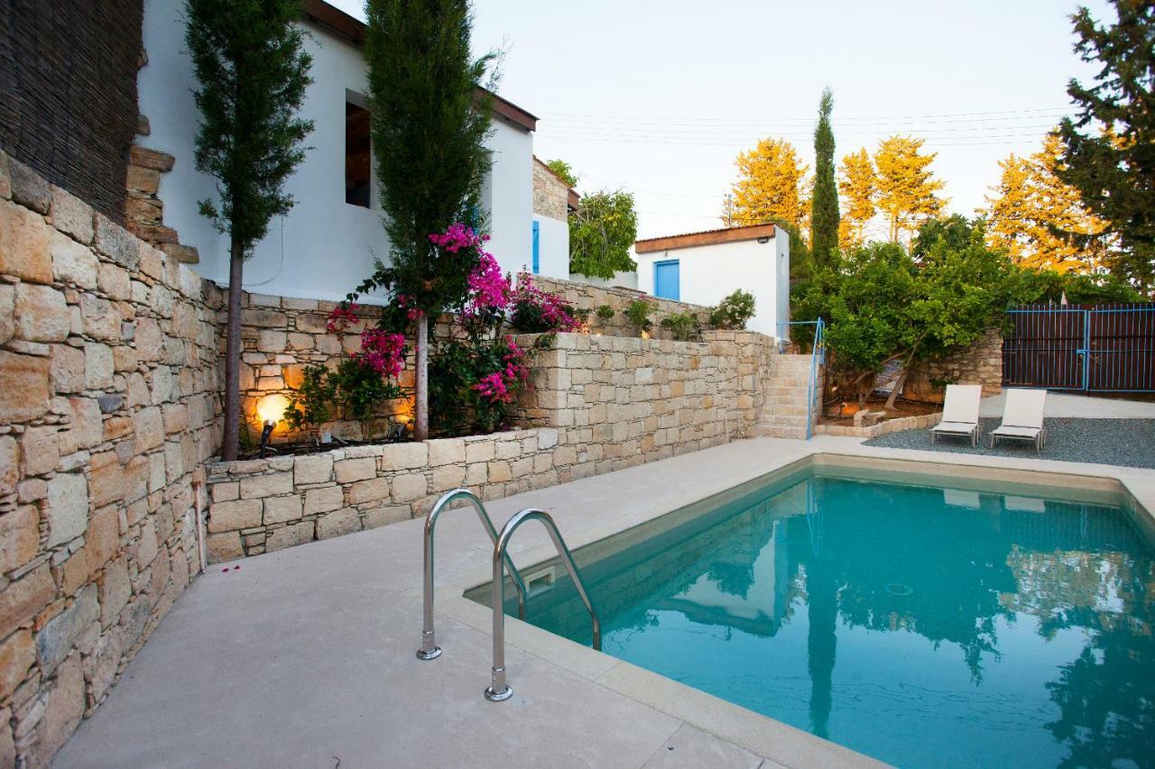 Cecilias Courtyard *