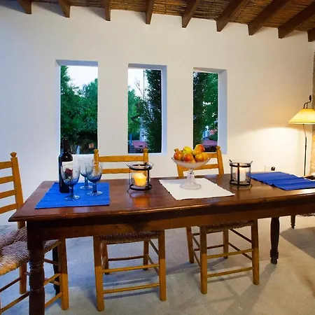 Maison d'hôtes Cecilias Courtyard à Malya Extérieur photo