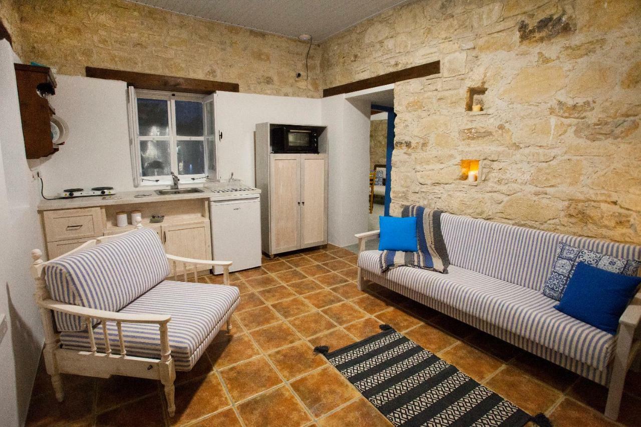 Cecilias Courtyard Country house Malia