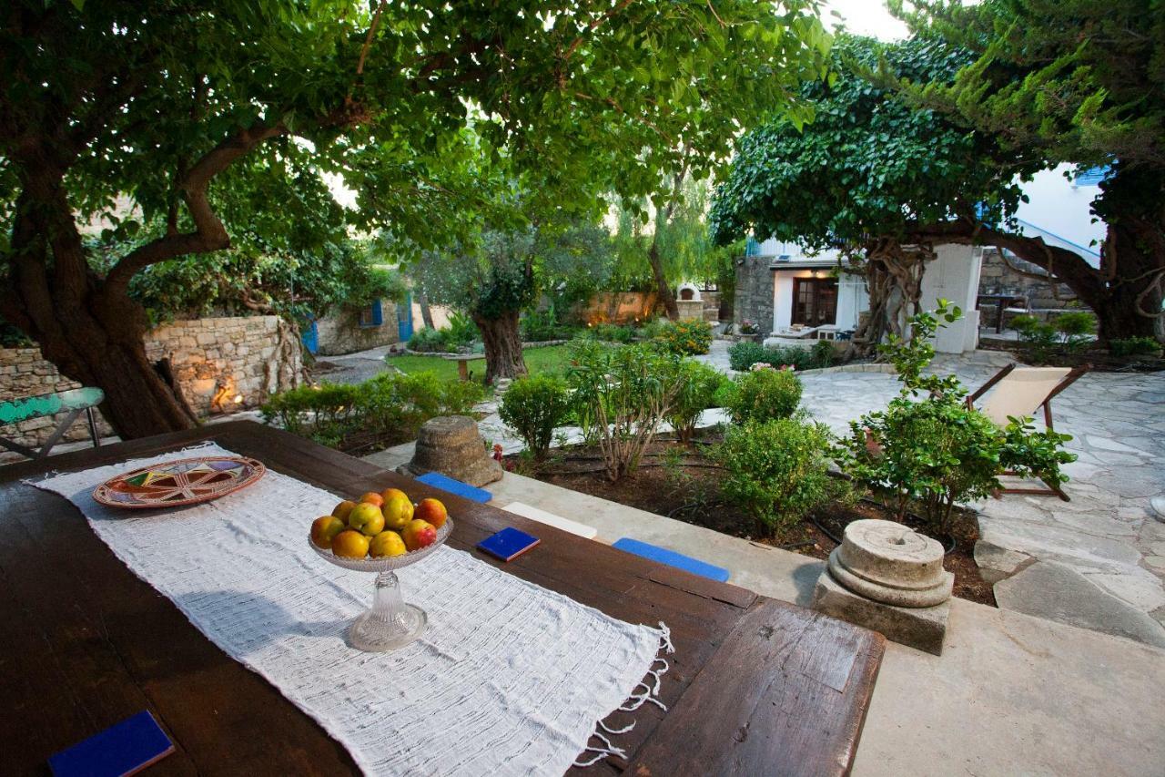 Cecilias Courtyard Malia